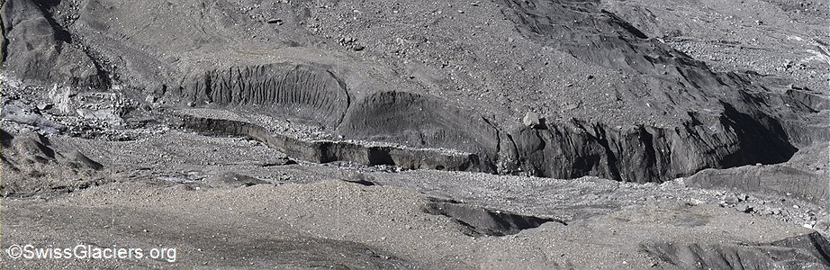 31.08.2025: Gamchi glacier (Bernese Oberland, Swiss Alps), Middle erosion trench