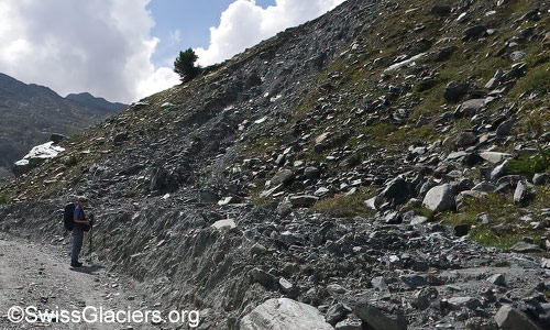Verschüttete Alpstrasse auf dem Weg zum Schwarzberggletscher. Foto vom 27. August 2024.