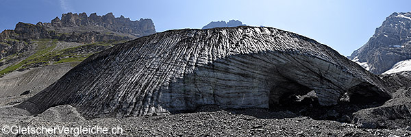 Gamchigletscher: Eisberg am 12.7.2015 Gamchigletscher: Eisberg am 12.7.2015