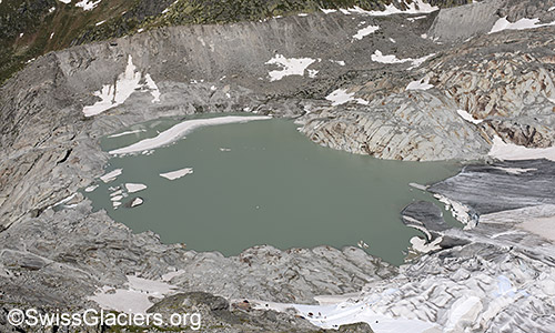 Proglazialer See vor dem Rhonegletscher.